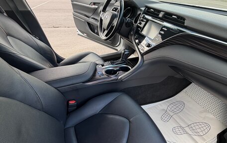 Toyota Camry, 2020 год, 3 150 000 рублей, 13 фотография