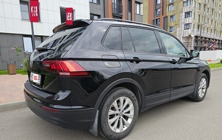 Volkswagen Tiguan II, 2020 год, 2 180 000 рублей, 6 фотография