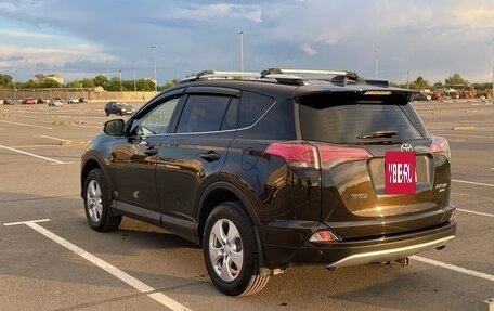 Toyota RAV4, 2015 год, 2 300 000 рублей, 4 фотография