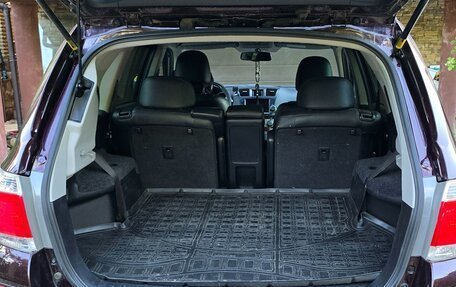 Toyota Highlander III, 2012 год, 2 300 000 рублей, 13 фотография