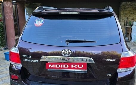 Toyota Highlander III, 2012 год, 2 300 000 рублей, 14 фотография