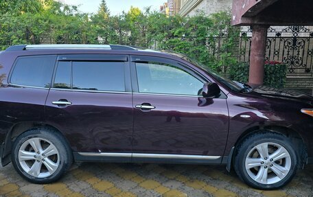 Toyota Highlander III, 2012 год, 2 300 000 рублей, 23 фотография
