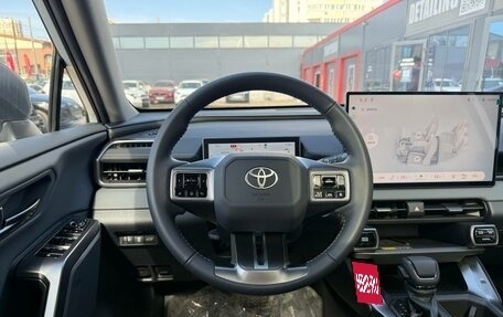 Toyota RAV4, 2026 год, 3 850 000 рублей, 16 фотография