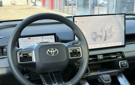 Toyota RAV4, 2026 год, 3 850 000 рублей, 22 фотография
