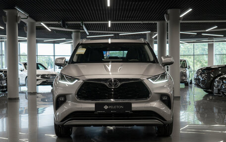 Toyota Highlander, 2025 год, 5 600 000 рублей, 3 фотография