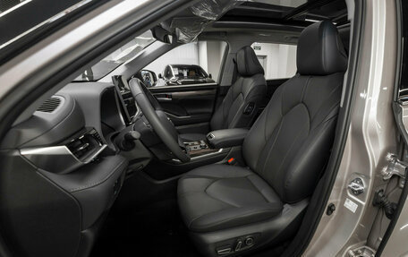 Toyota Highlander, 2025 год, 5 600 000 рублей, 9 фотография