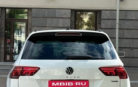 Volkswagen Tiguan II, 2022 год, 3 450 000 рублей, 4 фотография
