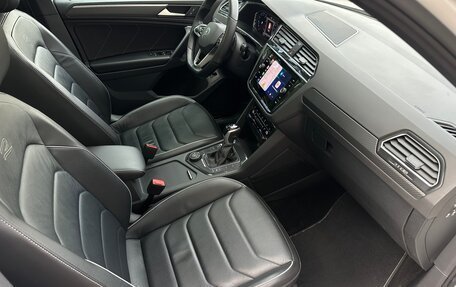 Volkswagen Tiguan II, 2022 год, 3 450 000 рублей, 19 фотография