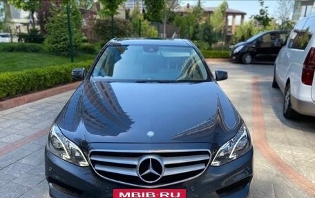Mercedes-Benz E-Класс, 2013 год, 2 500 000 рублей, 2 фотография