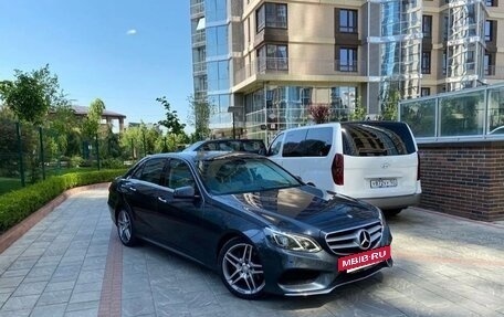 Mercedes-Benz E-Класс, 2013 год, 2 500 000 рублей, 4 фотография