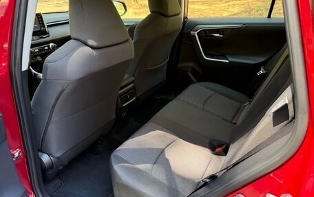 Toyota RAV4, 2022 год, 2 999 000 рублей, 9 фотография