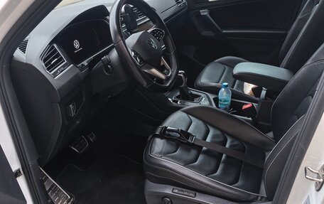 Volkswagen Tiguan II, 2021 год, 3 400 000 рублей, 9 фотография