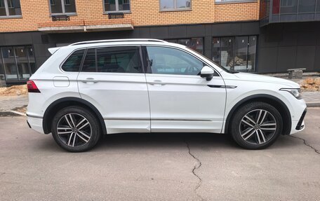 Volkswagen Tiguan II, 2021 год, 3 400 000 рублей, 3 фотография