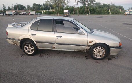 Nissan Primera II рестайлинг, 1993 год, 65 000 рублей, 2 фотография