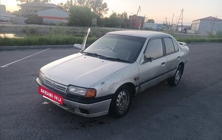 Nissan Primera II рестайлинг, 1993 год, 65 000 рублей, 3 фотография