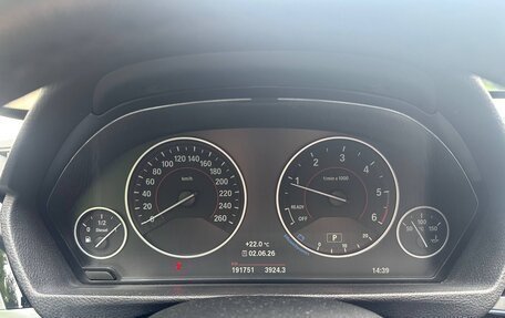 BMW 3 серия, 2016 год, 2 250 000 рублей, 14 фотография