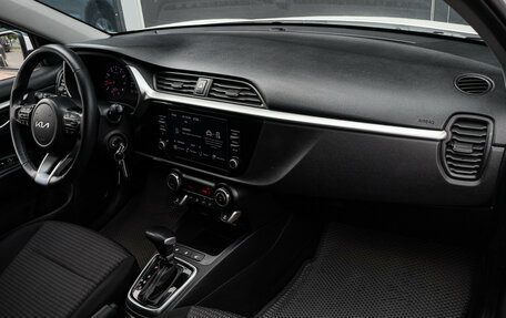 KIA Rio IV, 2021 год, 1 300 000 рублей, 8 фотография