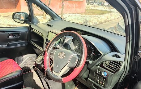 Toyota Esquire I, 2017 год, 2 050 000 рублей, 6 фотография