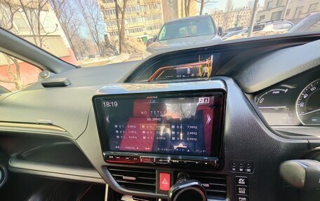 Toyota Esquire I, 2017 год, 2 050 000 рублей, 12 фотография