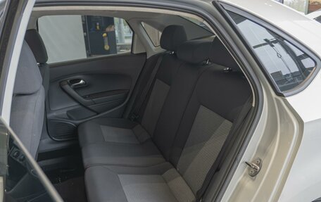 Volkswagen Polo VI (EU Market), 2013 год, 850 000 рублей, 9 фотография