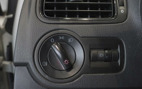 Volkswagen Polo VI (EU Market), 2013 год, 850 000 рублей, 19 фотография