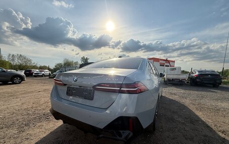 BMW 5 серия, 2024 год, 6 250 000 рублей, 3 фотография