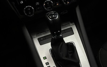 Skoda Octavia IV, 2020 год, 1 799 999 рублей, 19 фотография