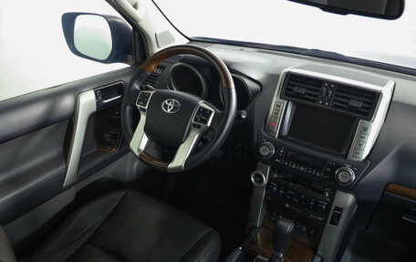 Toyota Land Cruiser Prado 150 рестайлинг 2, 2012 год, 2 499 000 рублей, 9 фотография
