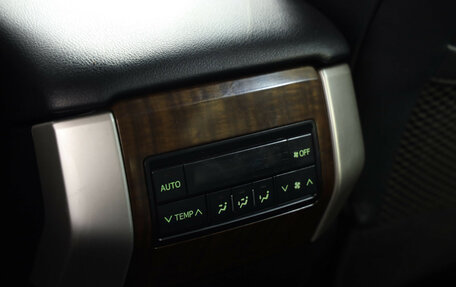Toyota Land Cruiser Prado 150 рестайлинг 2, 2012 год, 2 499 000 рублей, 21 фотография