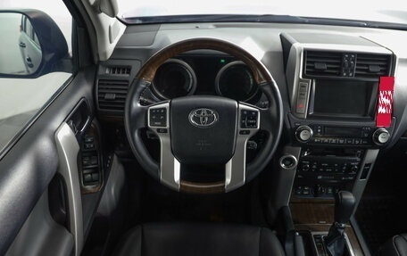 Toyota Land Cruiser Prado 150 рестайлинг 2, 2012 год, 2 499 000 рублей, 11 фотография