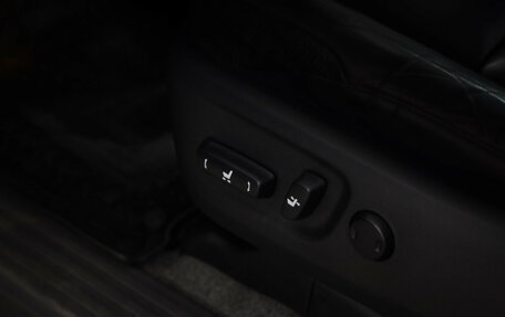 Toyota Land Cruiser Prado 150 рестайлинг 2, 2012 год, 2 499 000 рублей, 24 фотография