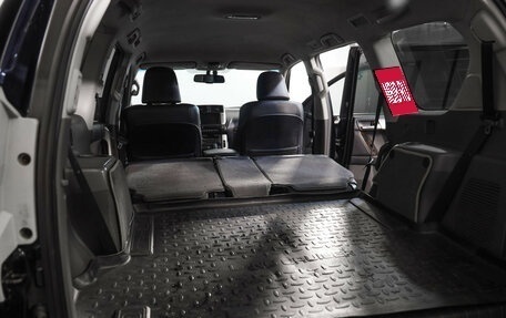 Toyota Land Cruiser Prado 150 рестайлинг 2, 2012 год, 2 499 000 рублей, 31 фотография