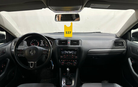 Volkswagen Jetta VI, 2013 год, 910 000 рублей, 8 фотография