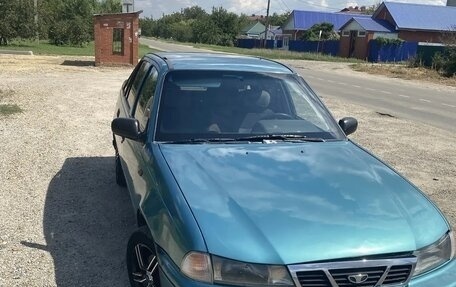 Daewoo Nexia I рестайлинг, 2001 год, 140 000 рублей, 1 фотография