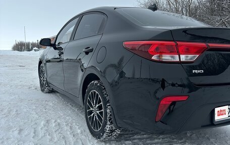KIA Rio IV, 2018 год, 1 325 000 рублей, 2 фотография