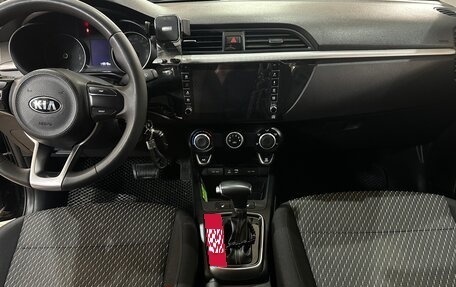 KIA Rio IV, 2018 год, 1 325 000 рублей, 14 фотография