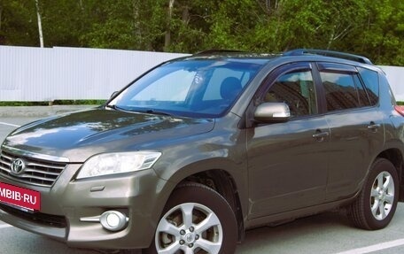Toyota RAV4, 2010 год, 1 550 000 рублей, 24 фотография