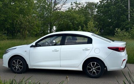 KIA Rio IV, 2017 год, 1 325 000 рублей, 13 фотография