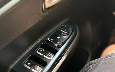 KIA Rio IV, 2017 год, 1 325 000 рублей, 16 фотография