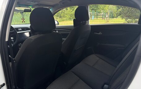 KIA Rio IV, 2017 год, 1 325 000 рублей, 18 фотография