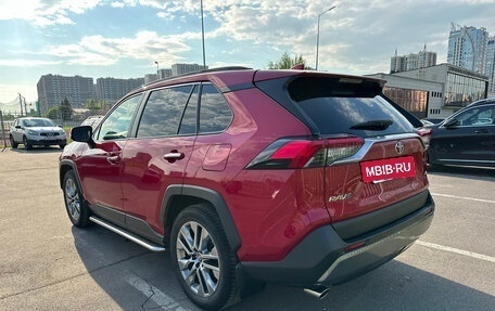 Toyota RAV4, 2021 год, 4 250 000 рублей, 6 фотография