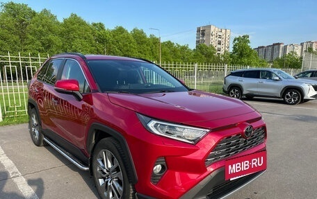 Toyota RAV4, 2021 год, 4 250 000 рублей, 3 фотография