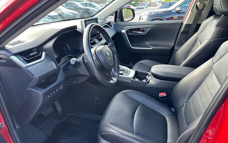 Toyota RAV4, 2021 год, 4 250 000 рублей, 9 фотография
