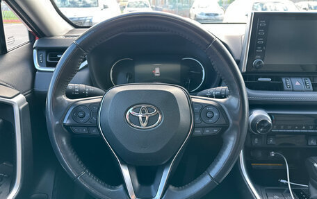 Toyota RAV4, 2021 год, 4 250 000 рублей, 15 фотография