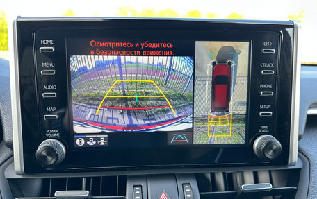Toyota RAV4, 2021 год, 4 250 000 рублей, 21 фотография