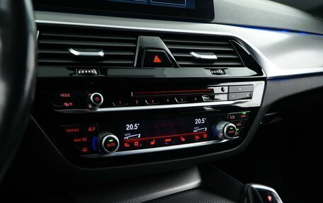BMW 5 серия, 2020 год, 3 157 077 рублей, 17 фотография