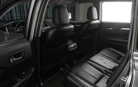 Toyota Highlander III, 2014 год, 2 999 000 рублей, 13 фотография