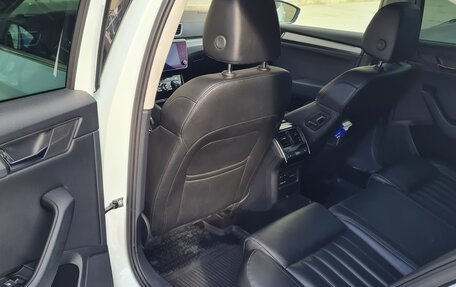 Skoda Superb III рестайлинг, 2018 год, 2 156 000 рублей, 3 фотография