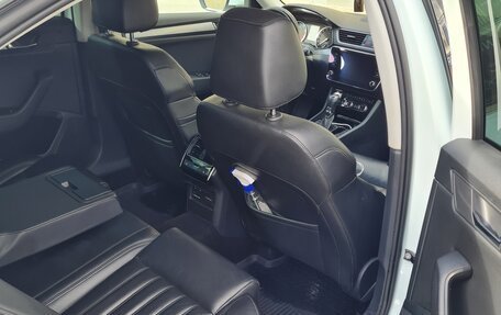 Skoda Superb III рестайлинг, 2018 год, 2 156 000 рублей, 5 фотография