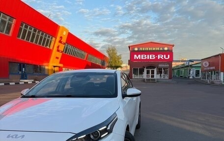 KIA K3, 2021 год, 1 590 000 рублей, 2 фотография